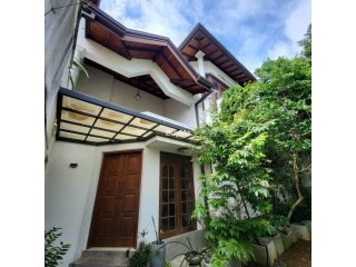 2 STOREY HOUSE FOR SALE IN KANDANA - කදාන නගරයේ සුපිරි දෙමහල් නිවසක් විකිනීමට