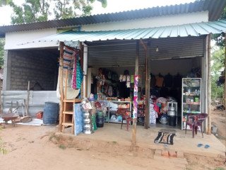 90-PERCH LAND WITH TWO SHOP SPACES FOR SALE IN MEDIRIGIRIYA