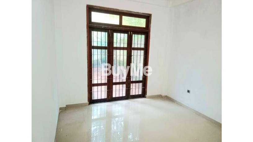 single-storey-slab-type-completely-finished-house-for-sale-in-athurugiriya-korathota-big-5