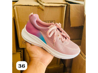 SHOE PINK