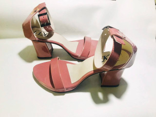 HEELS