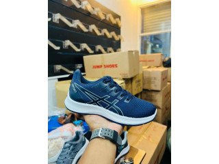 BLUE SHOES