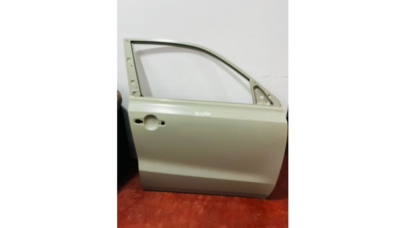 suzuki-grand-vitara-front-door-panel-big-2