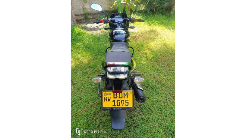 bajaj-pulsar-150-2015-big-4