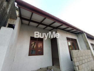 BRAND NEW FULLY TILLED HOUSE FOR SALE IN WELLAMPITIYA WENNAWATTA