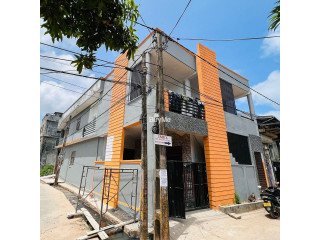 2 STOREY 3 HOUSES FOR SALE IN WELLAMPITIYA AVISSAWELLA MAIN ROAD