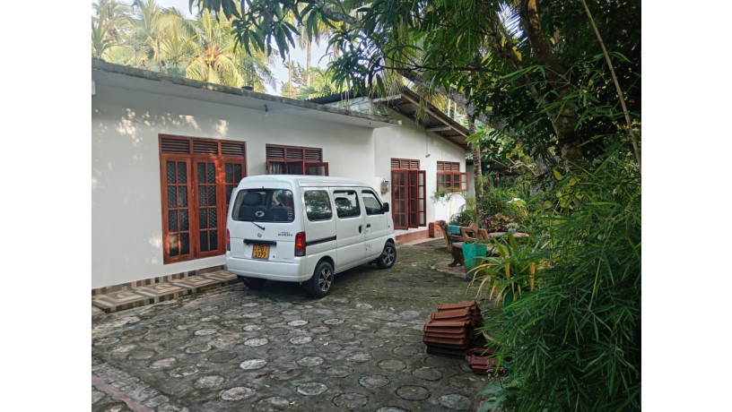 house-for-sale-in-bandaragama-big-2