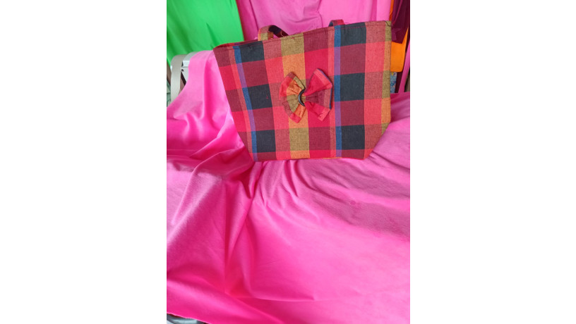 gaman-malu-available-big-0