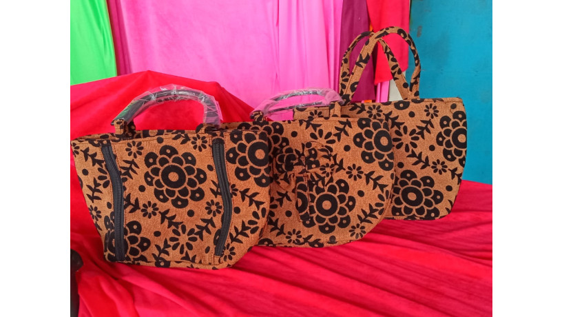 handbags-available-big-0