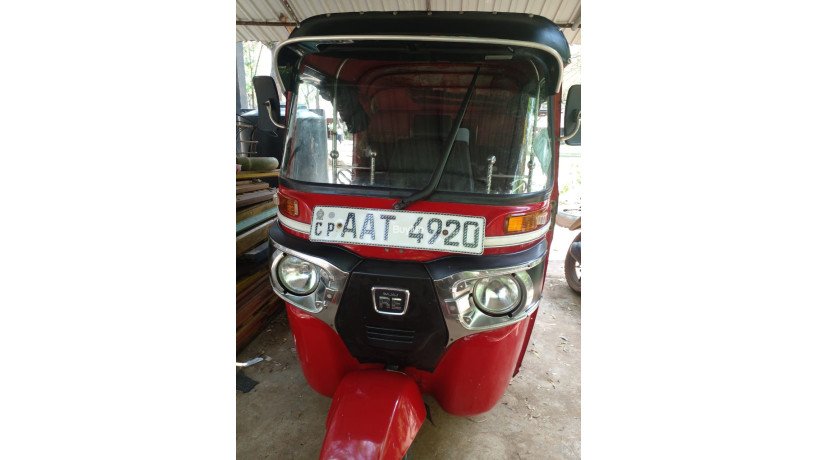 bajaj-re-three-wheel-2016-big-0