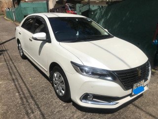 TOYOTA PREMIO G SUPERIOR (PEARL WHITE) 2018