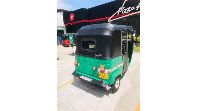 bajaj-re-three-wheeler-2010-big-3