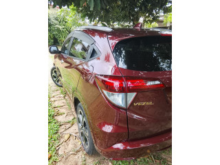 HONDA VEZEL 2015
