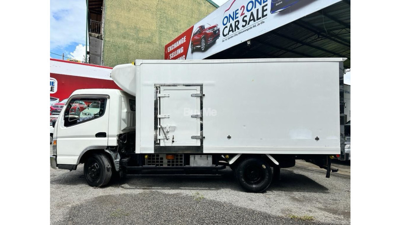 mitsubishi-canter-freezer-truck-2012-big-3