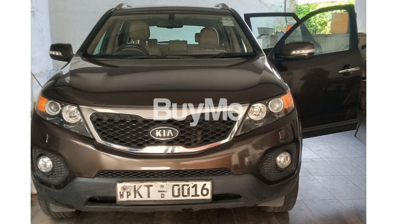 kia-sorento-2011-diesel-big-0