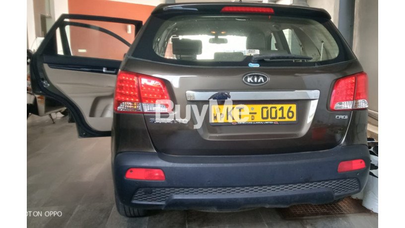 kia-sorento-2011-diesel-big-5