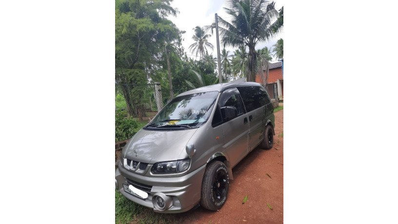 mitsubishi-delica-van-2001-big-0