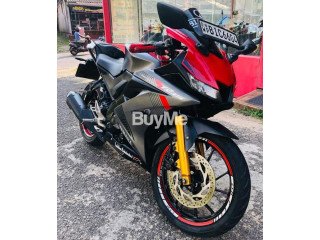 YAMAHA R15 - V3 - 2019