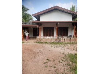 HOUSE FOR SALE IN MINUWANGODA YAHAGODAMULLA