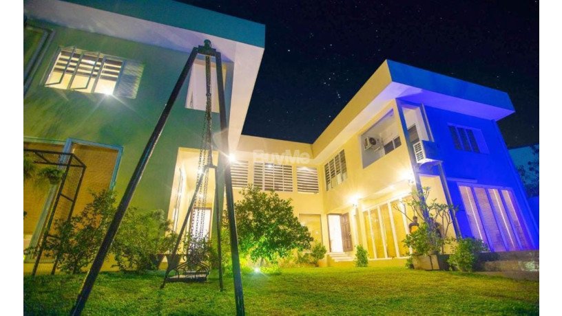 modern-house-for-sale-with-high-luxury-modern-furniture-in-thalawathugoda-big-0