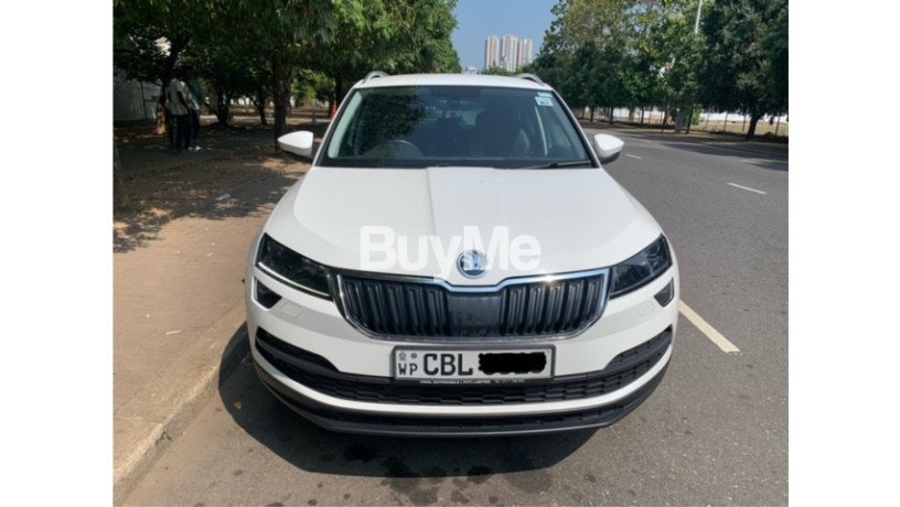 skoda-karoq-suv-big-0
