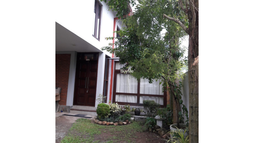 furnished-modern-house-for-rent-in-battaramulla-sa-big-1