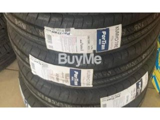 235 / 60R17 - KUMHO TYRE