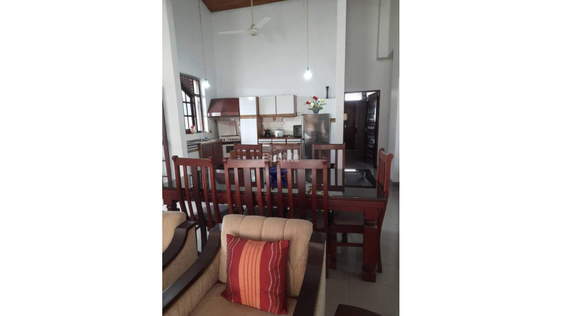 house-for-rent-in-colombo-5-big-1