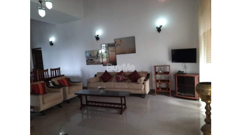 house-for-rent-in-colombo-5-big-0