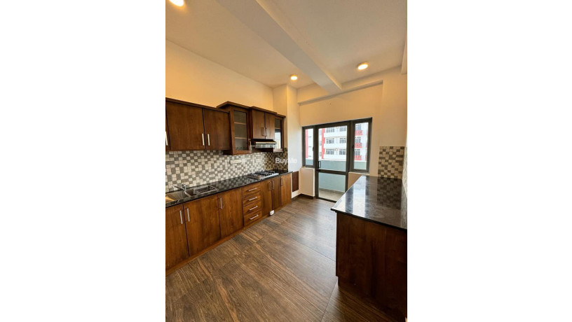 luxury-furnished-apartment-for-rent-in-colombo-06-big-4