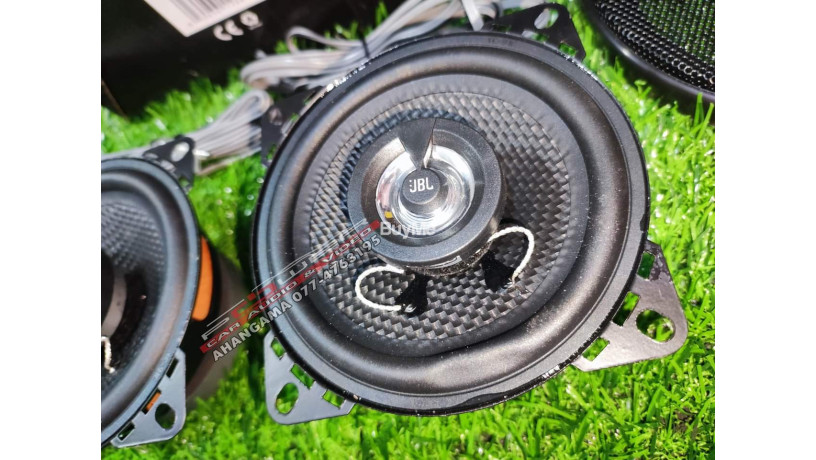 4-speaker-jbl-big-0