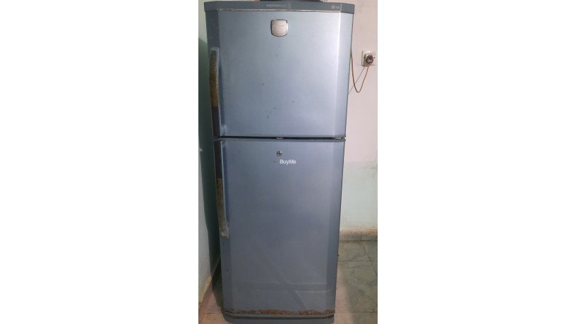 lg-refrigerator-urgent-sale-big-0