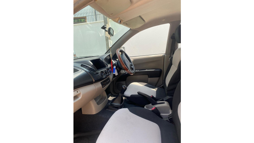 mitsubishi-l200-2011-big-5