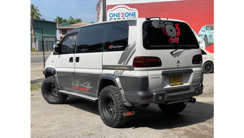 mitsubishi-delica-l400-4wd-1995-big-4