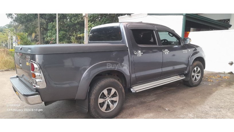 toyota-hilux-2008-big-2