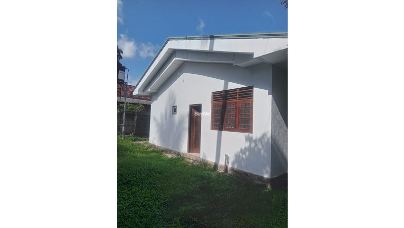 house-for-sale-in-minuwangoda-big-1