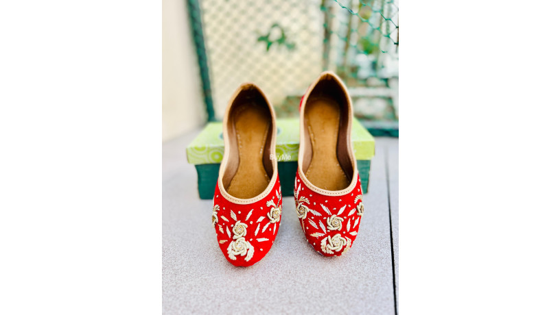 red-colour-ladies-shoes-big-0