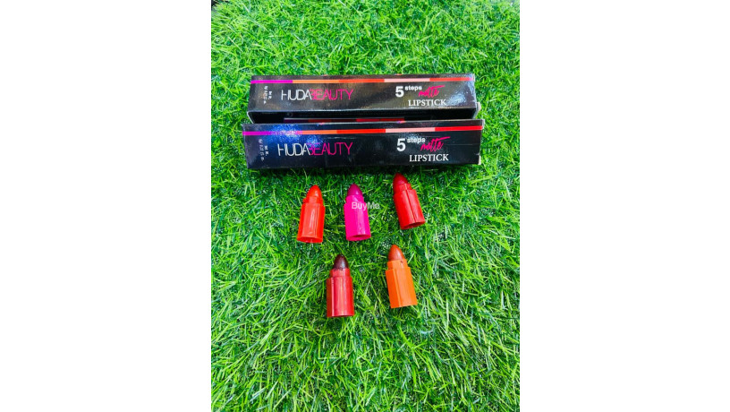 5-in-1-lipstick-big-0