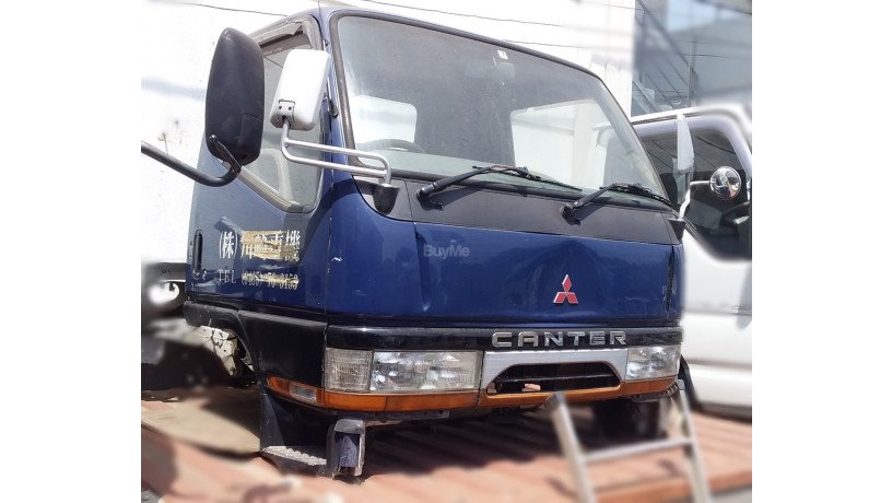 mitsubishi-canter-cabin-12v-big-3