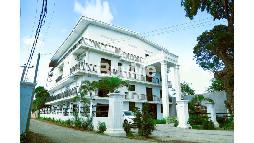 3-storey-hotel-for-sale-in-ambalantota-big-0