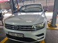 volkswagen-tiguan-r-line-2018-small-0