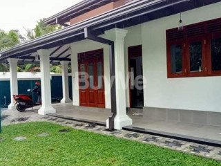 TWO STORY HOUSE FOR SALE IN KAMBURUGODA