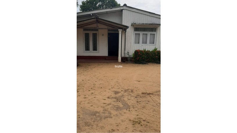 land-for-sale-with-house-in-moratuwa-big-0