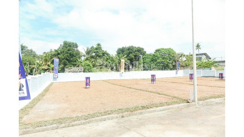 glorious-land-for-sale-in-boralesgamuwa-big-2