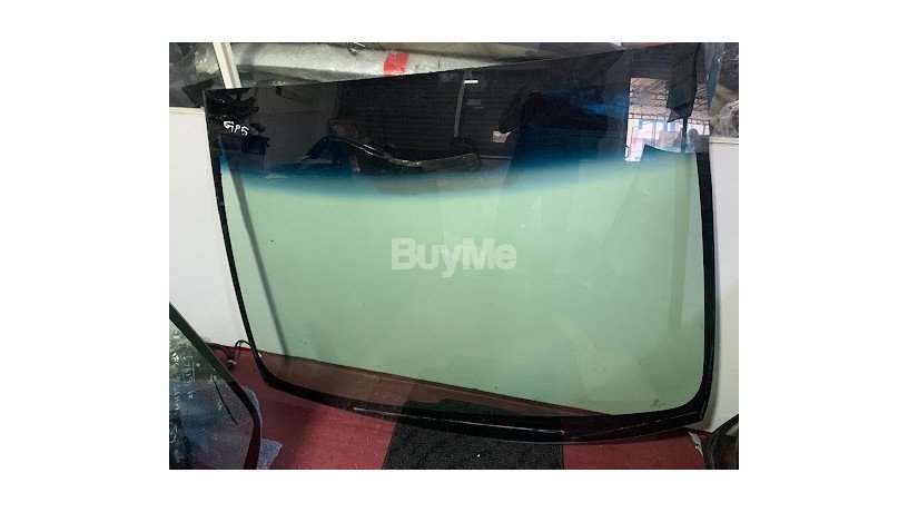 honda-fit-gp5-windscreen-big-0