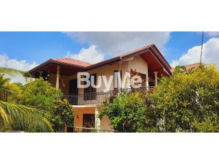 TWO-STOREY HOUSE FOR SALE IN IMBULGODA, GAMPAHA