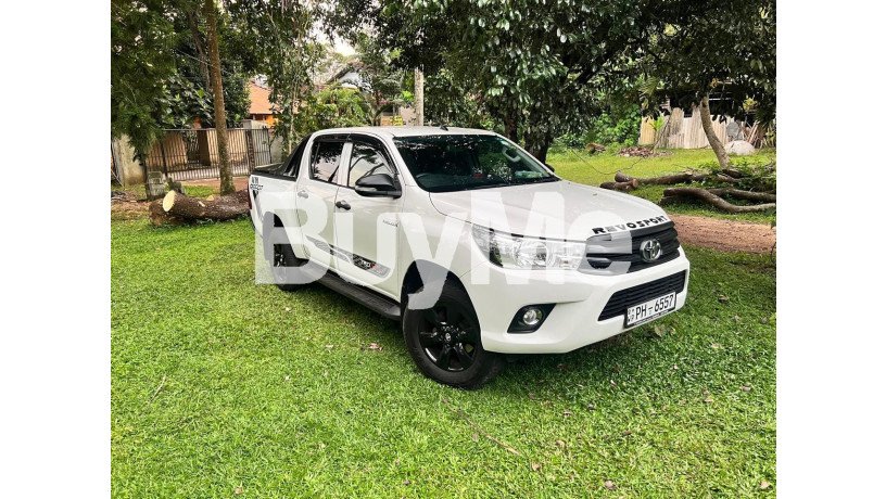 toyota-hilux-2017-big-1