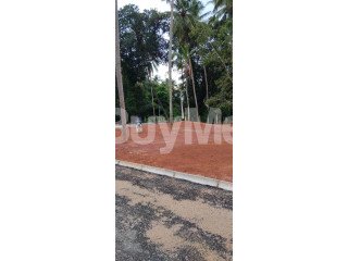 LAND FOR SALE IN SEEDUWA GOLDEN GATE BY SAVI LANDS