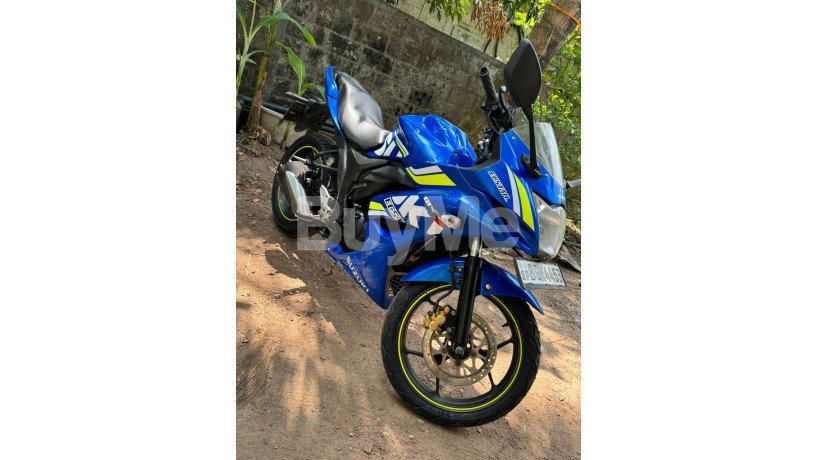 suzuki-gixxer-2018-big-0