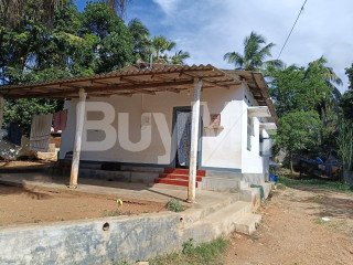 HOUSE WITH LAND FOR SALE IN TRINCOMALEE